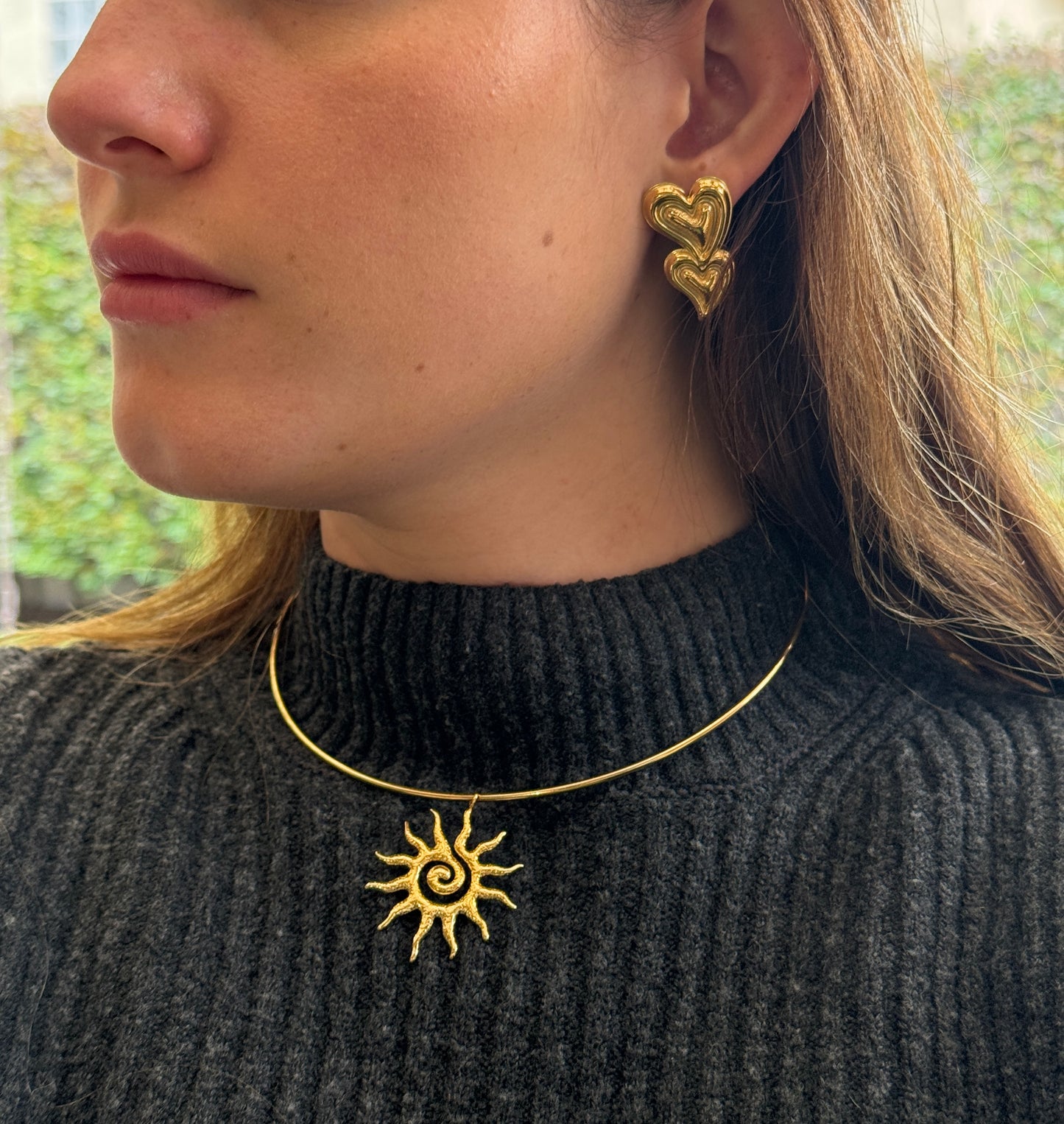 Aros pegados corazones bañado en oro