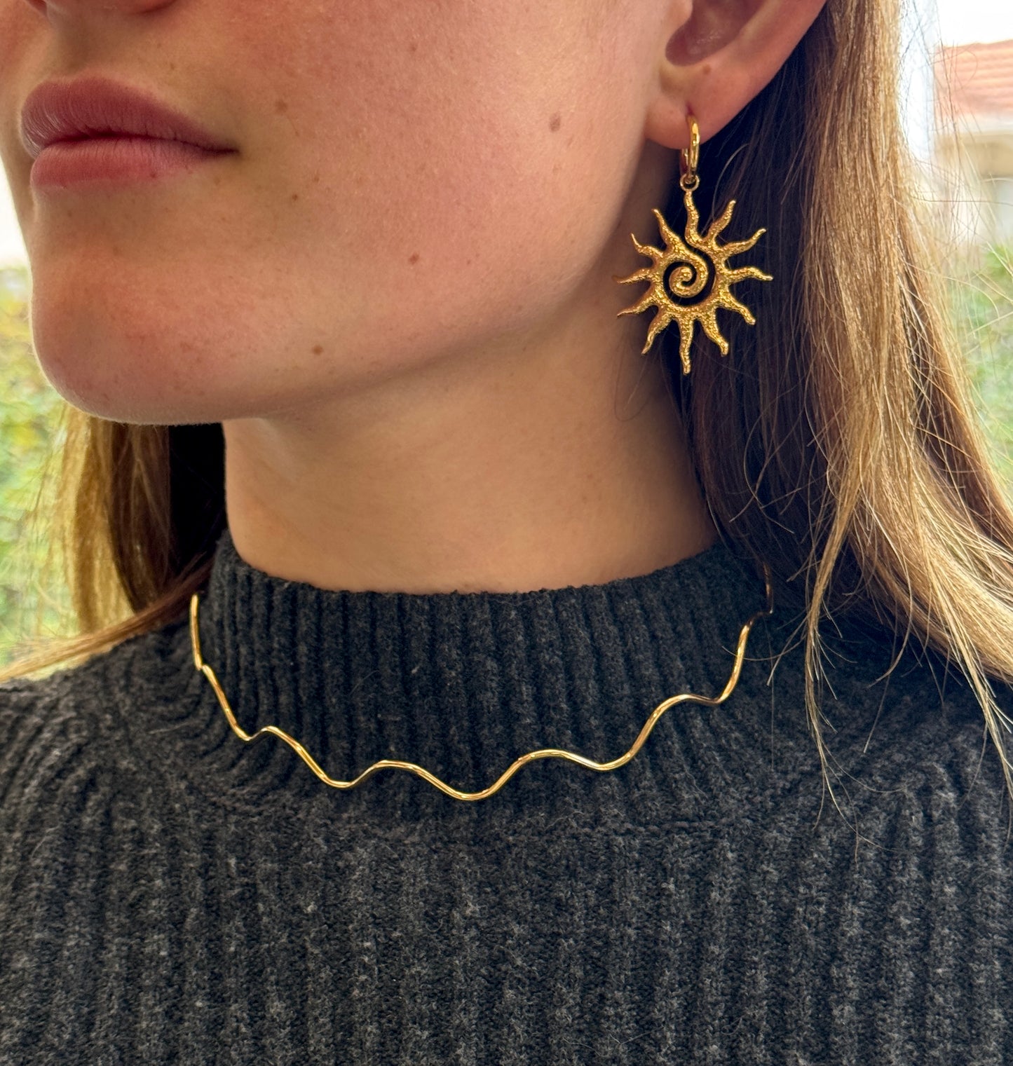 Collar chocker bañado en oro