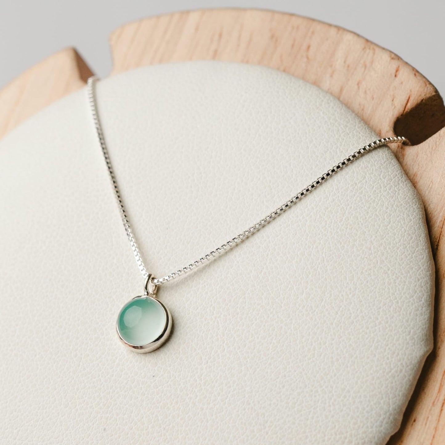 Collar punto calcedonia