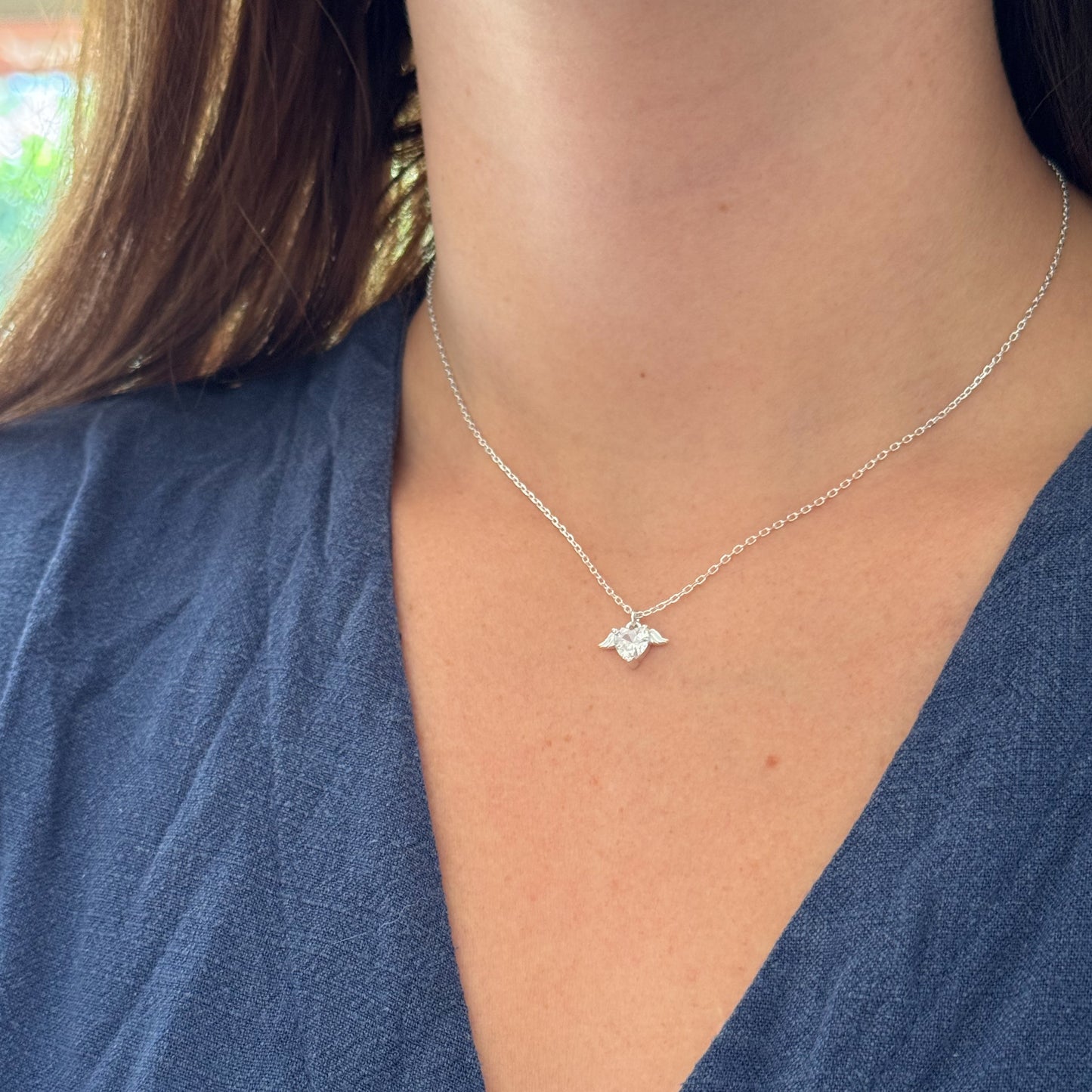 Collar corazón y alitas
