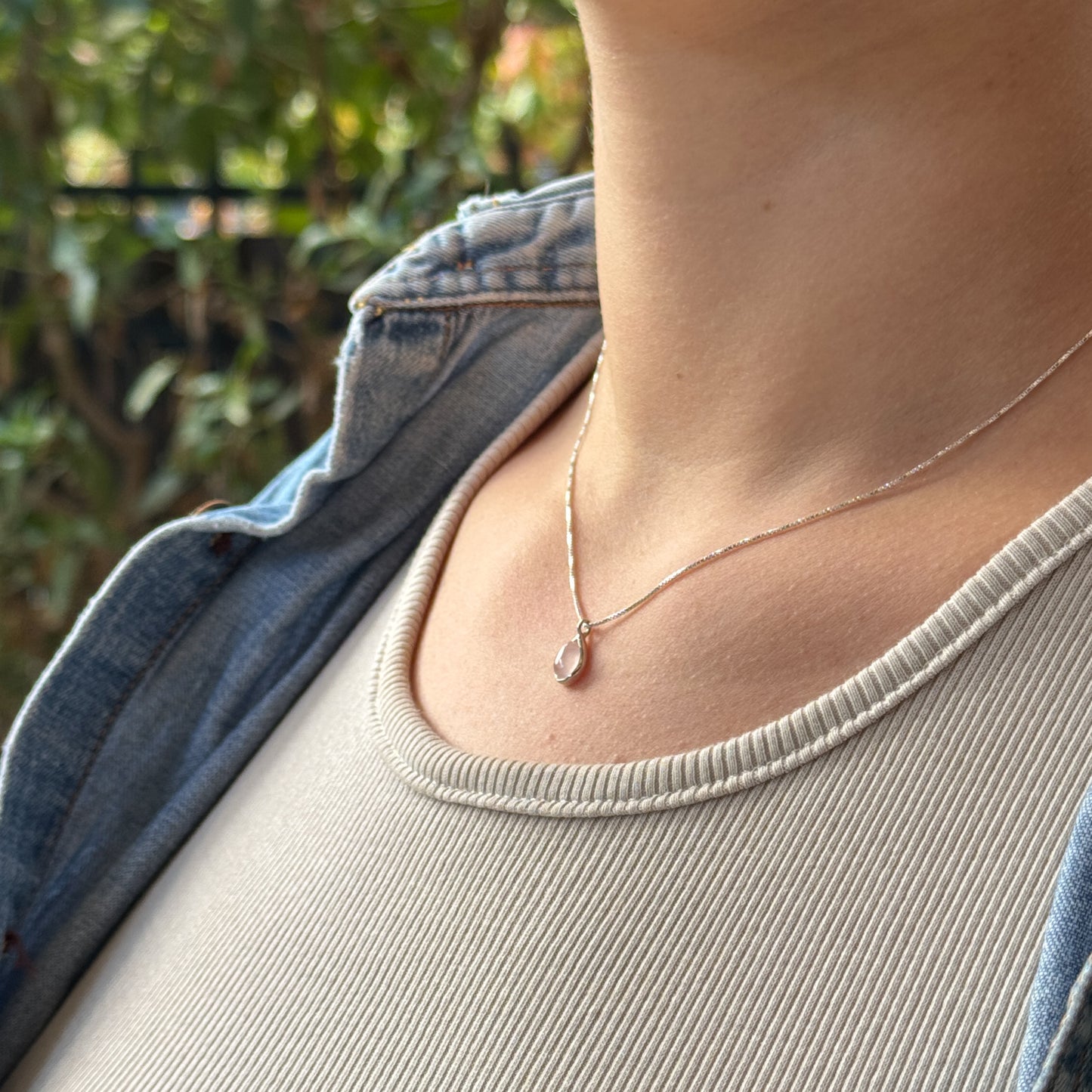 Collar gota cuarzo rosa