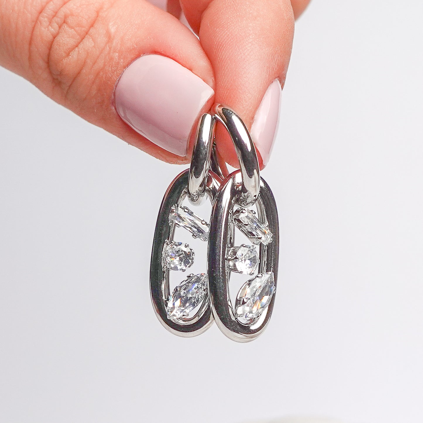 Aros argolla huggie Elara silver
