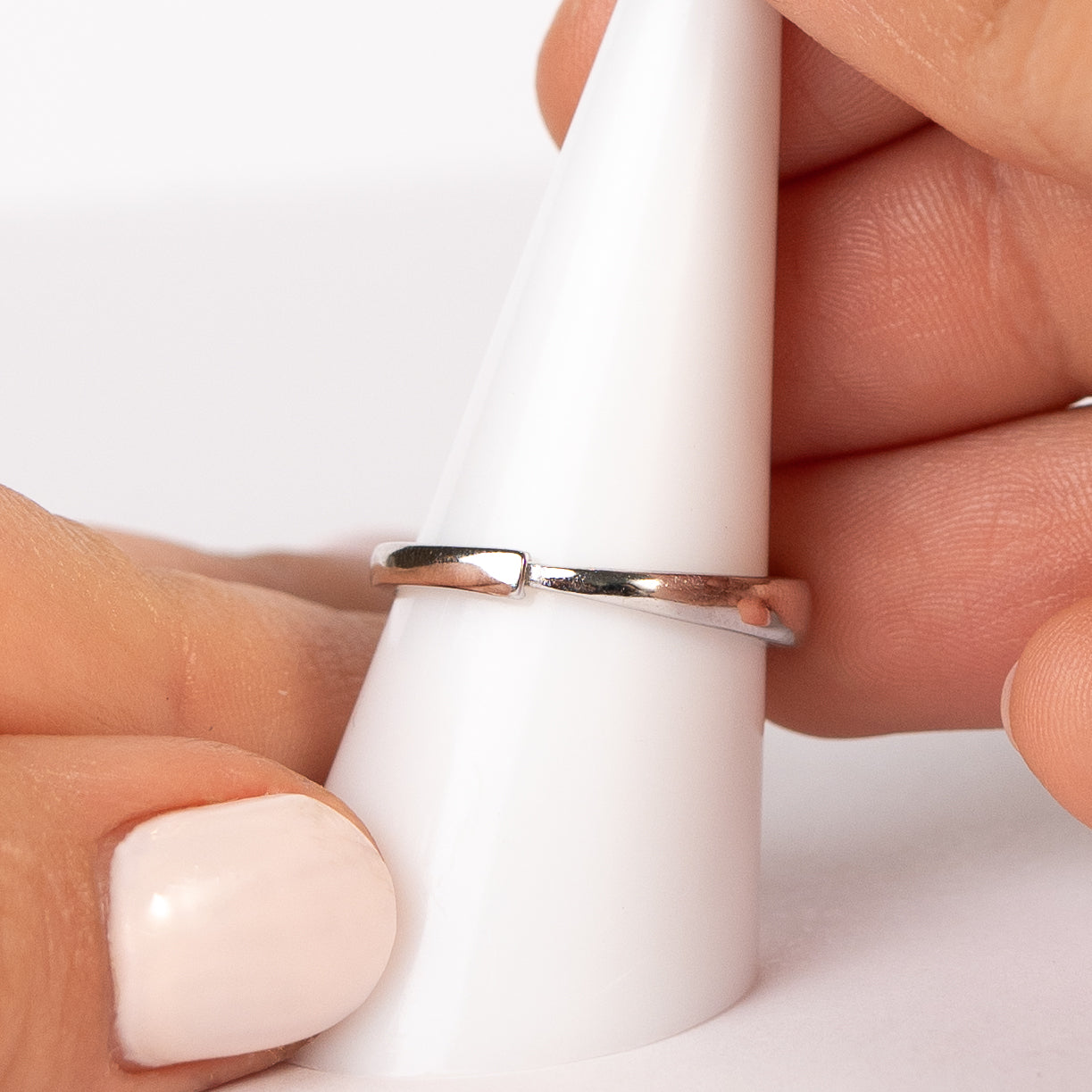 Anillo ajustable corazón circón