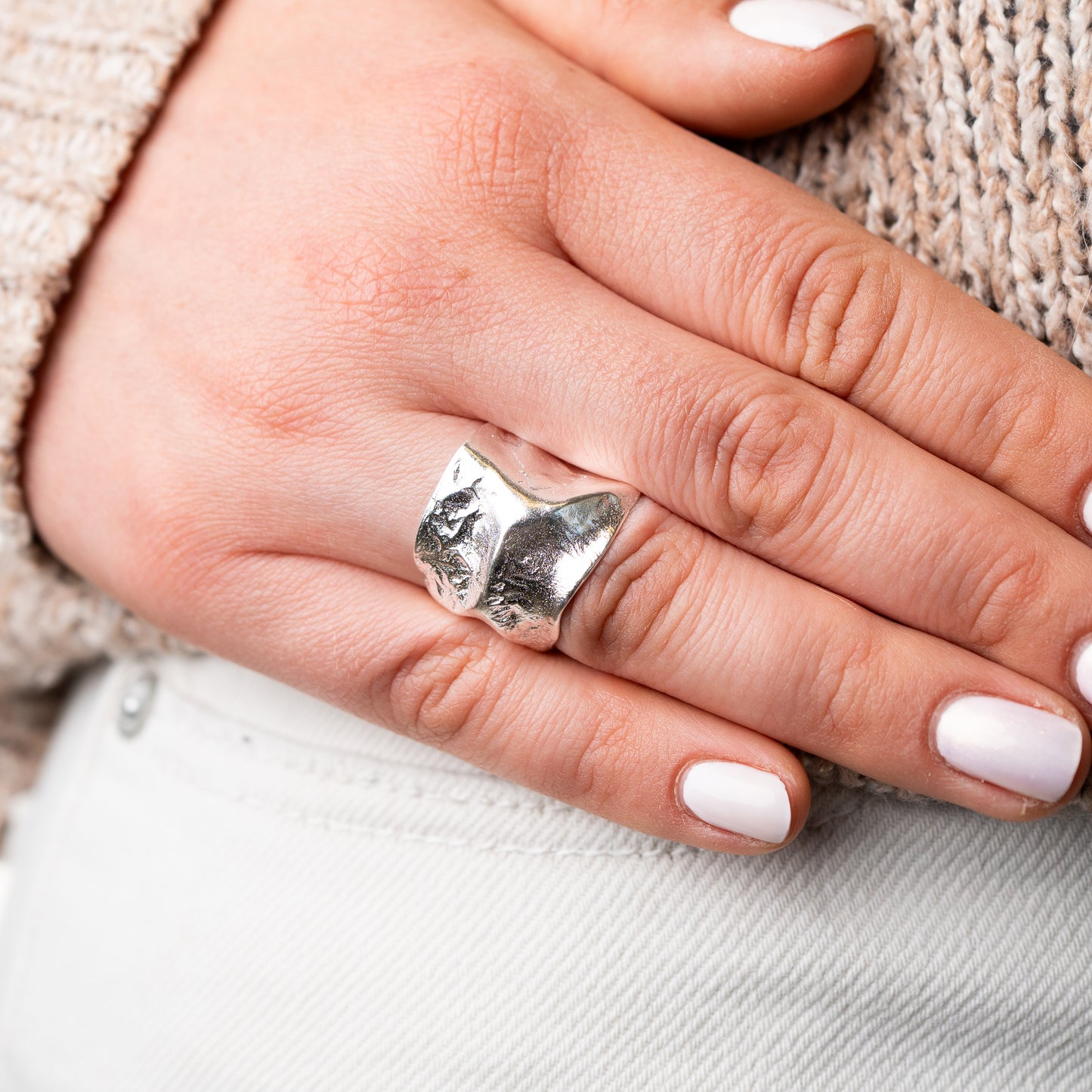 Anillo ajustable martillado