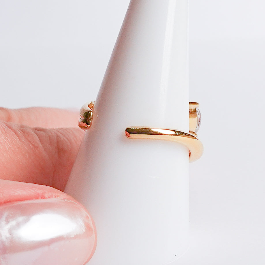 Anillo ajustable punto dorado
