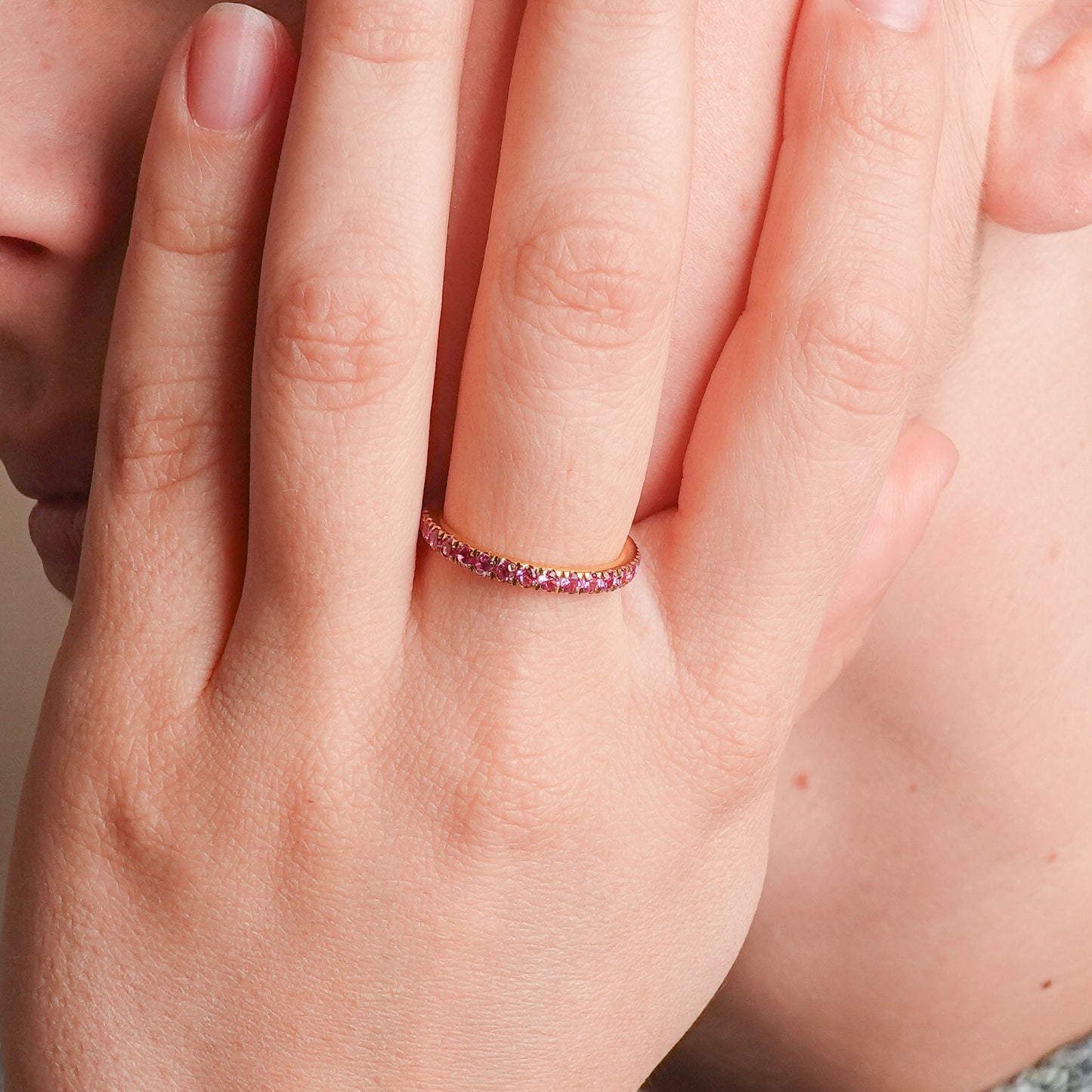 Anillo pink Amelie bañado en oro