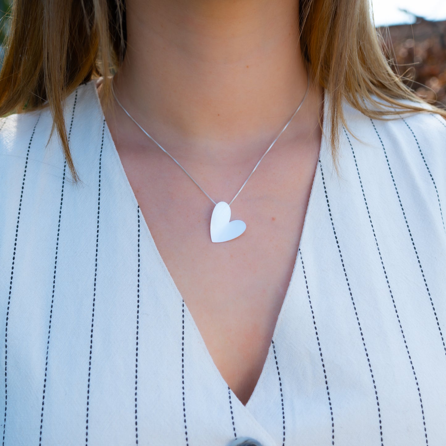 Collar corazón satinado