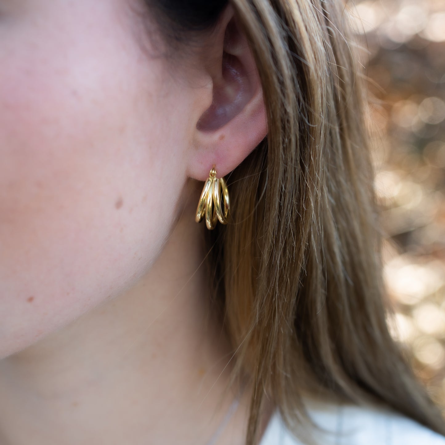Aros argolla triple bañado en oro