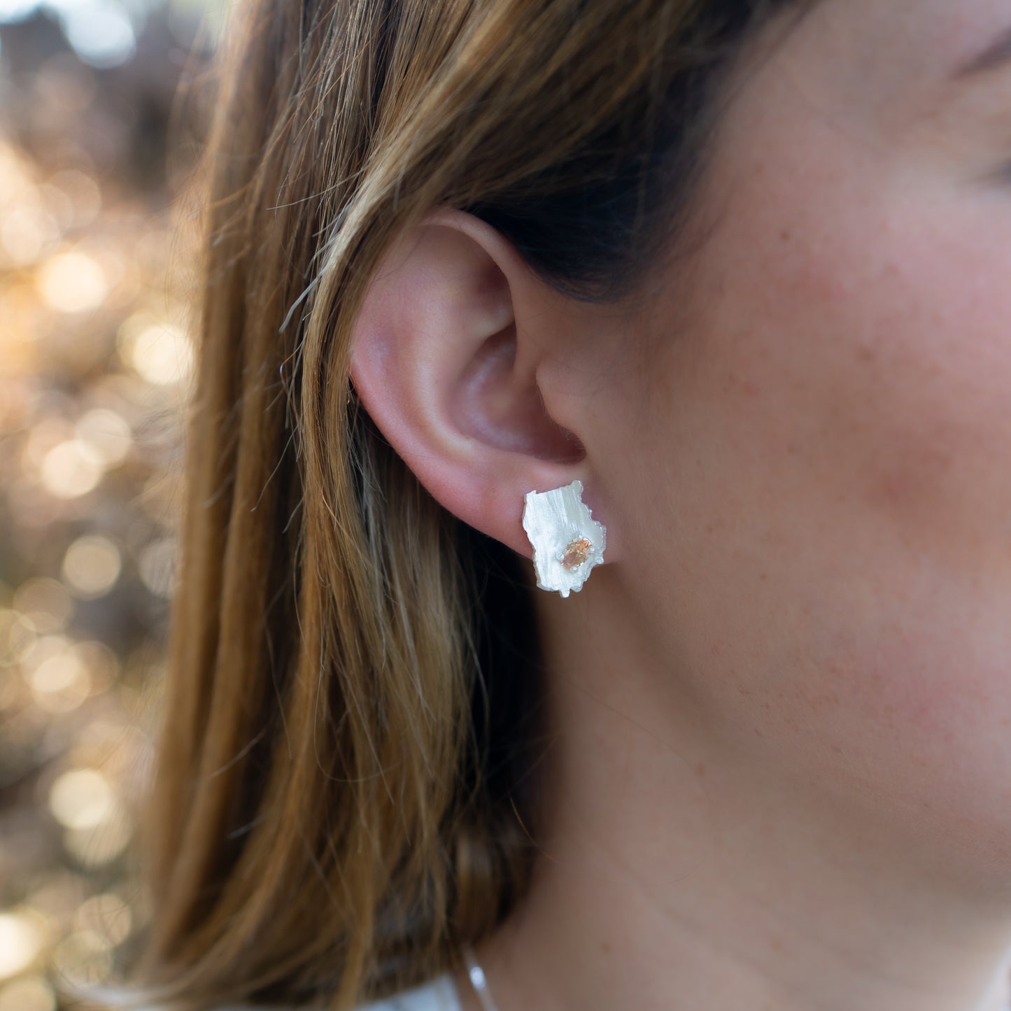 Aros pegados irregulares circón amarillo