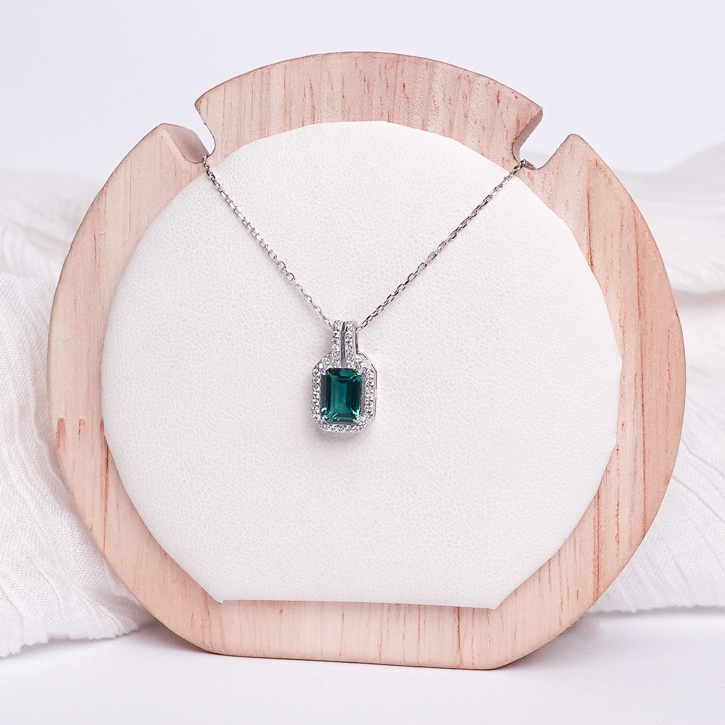 Collar Emerald