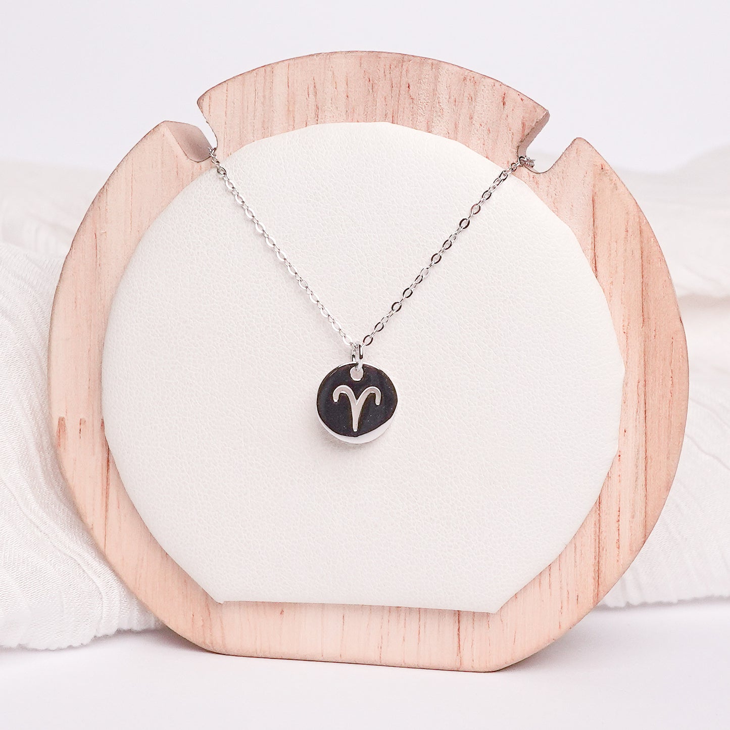 Collar Zodiac Aries