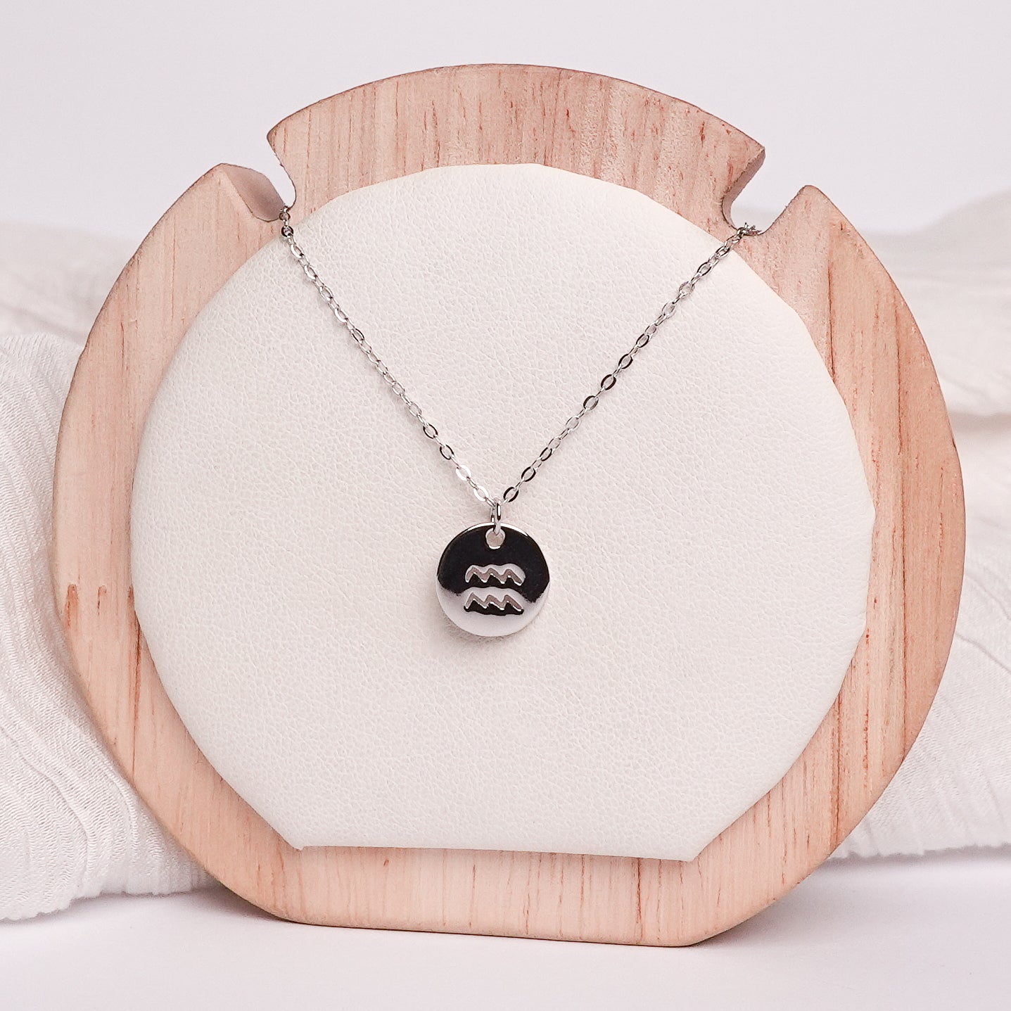 Collar Zodiac Silver Acuario
