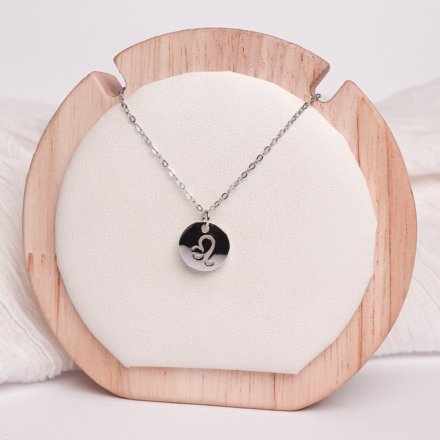 Collar Zodiac Silver Leo