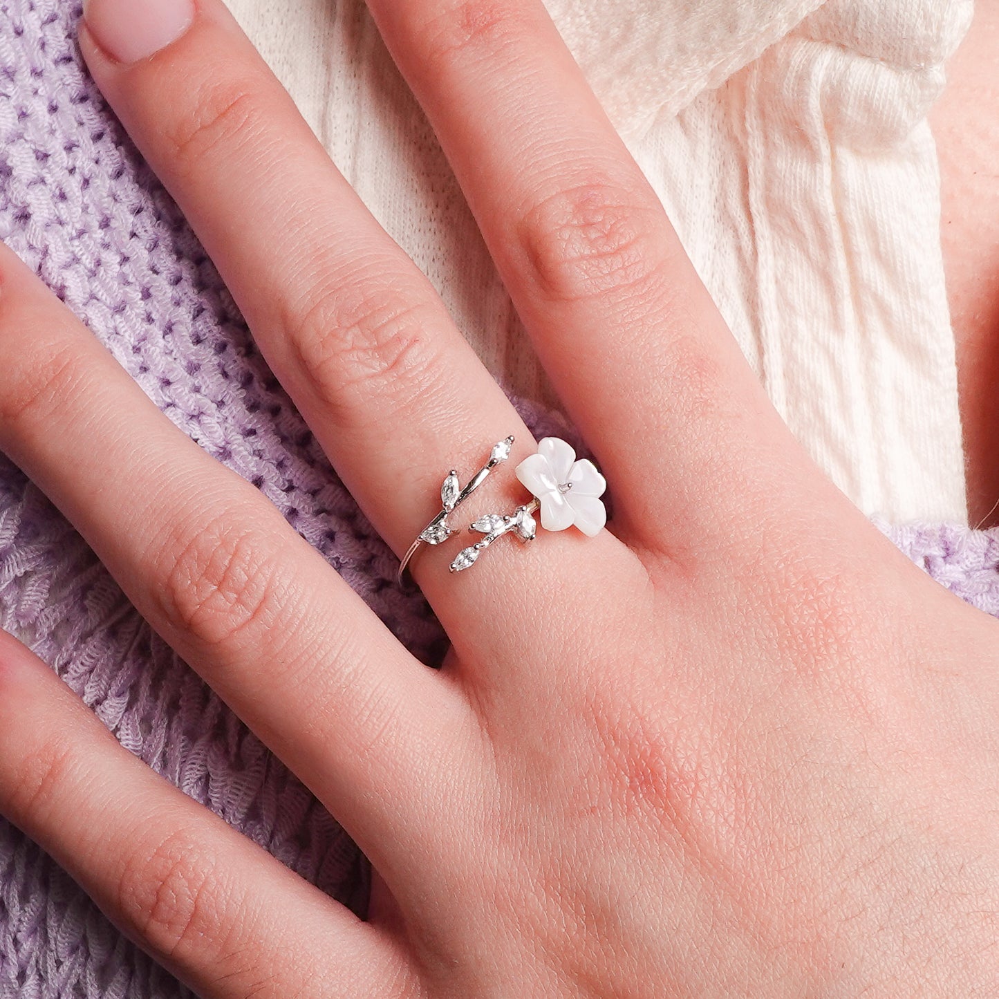 Anillo ajustable Flor Alba
