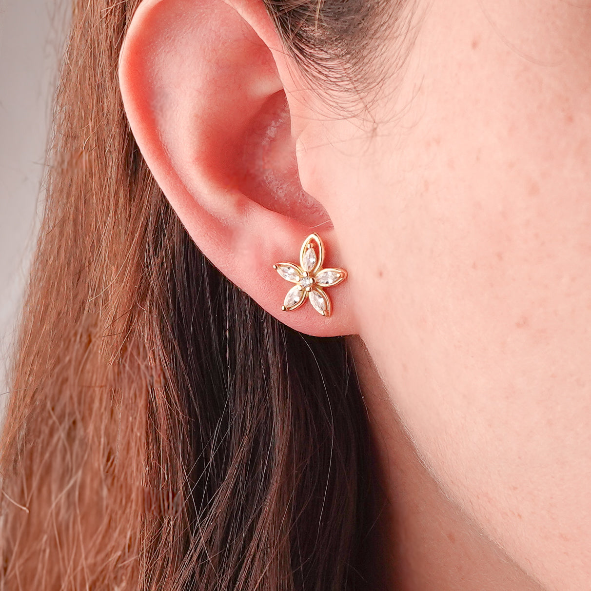 Aros pegados flor Dalia