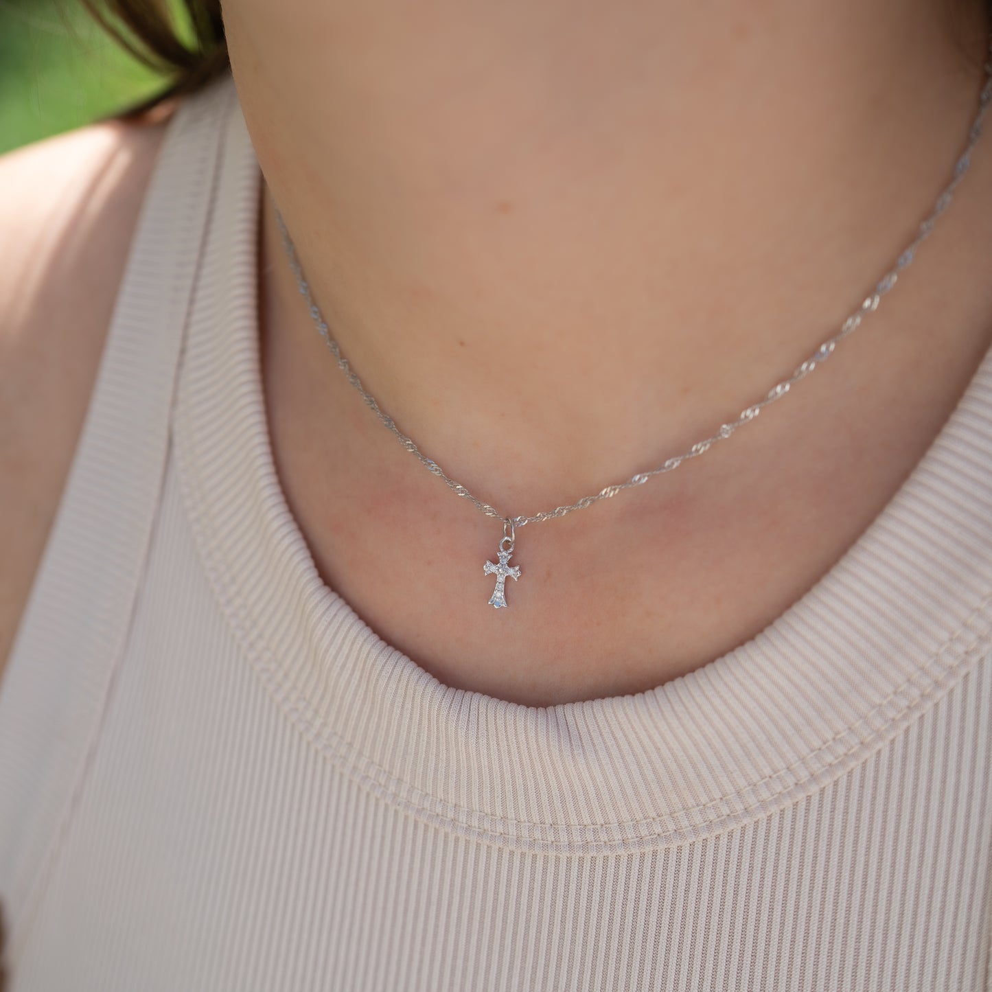 Collar cruz circones