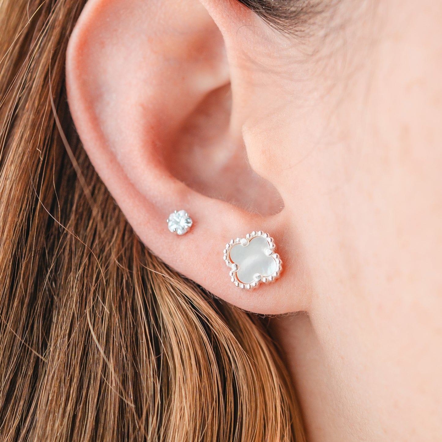 Aros pegados punto circón 4 mm