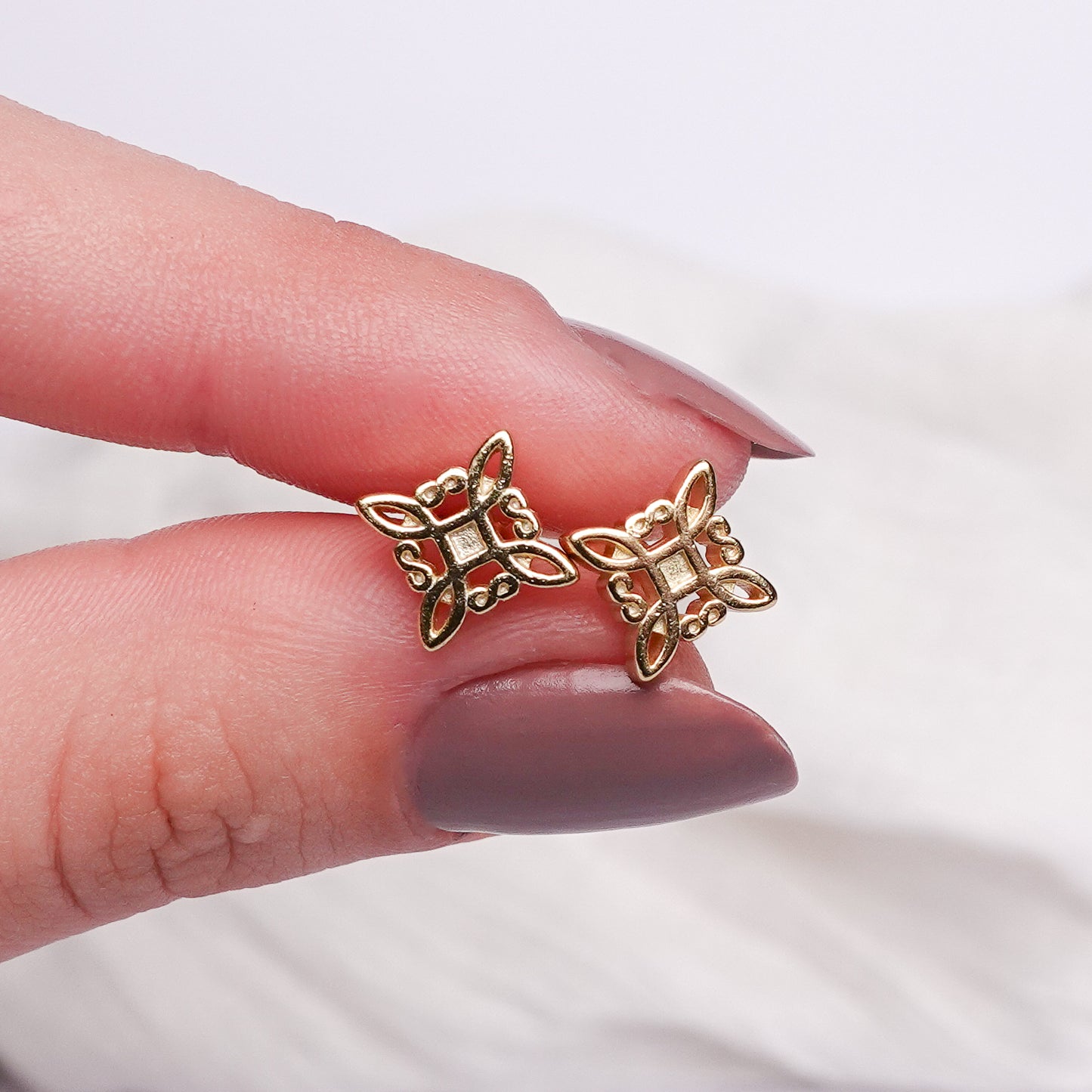 Aros pegados Nudo de Bruja Gold