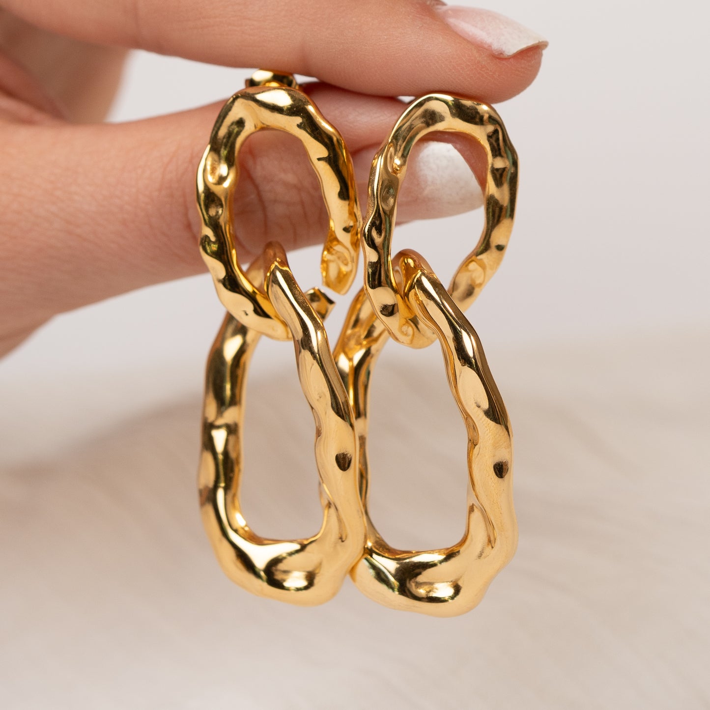Aros colgante eslabones bañados en oro