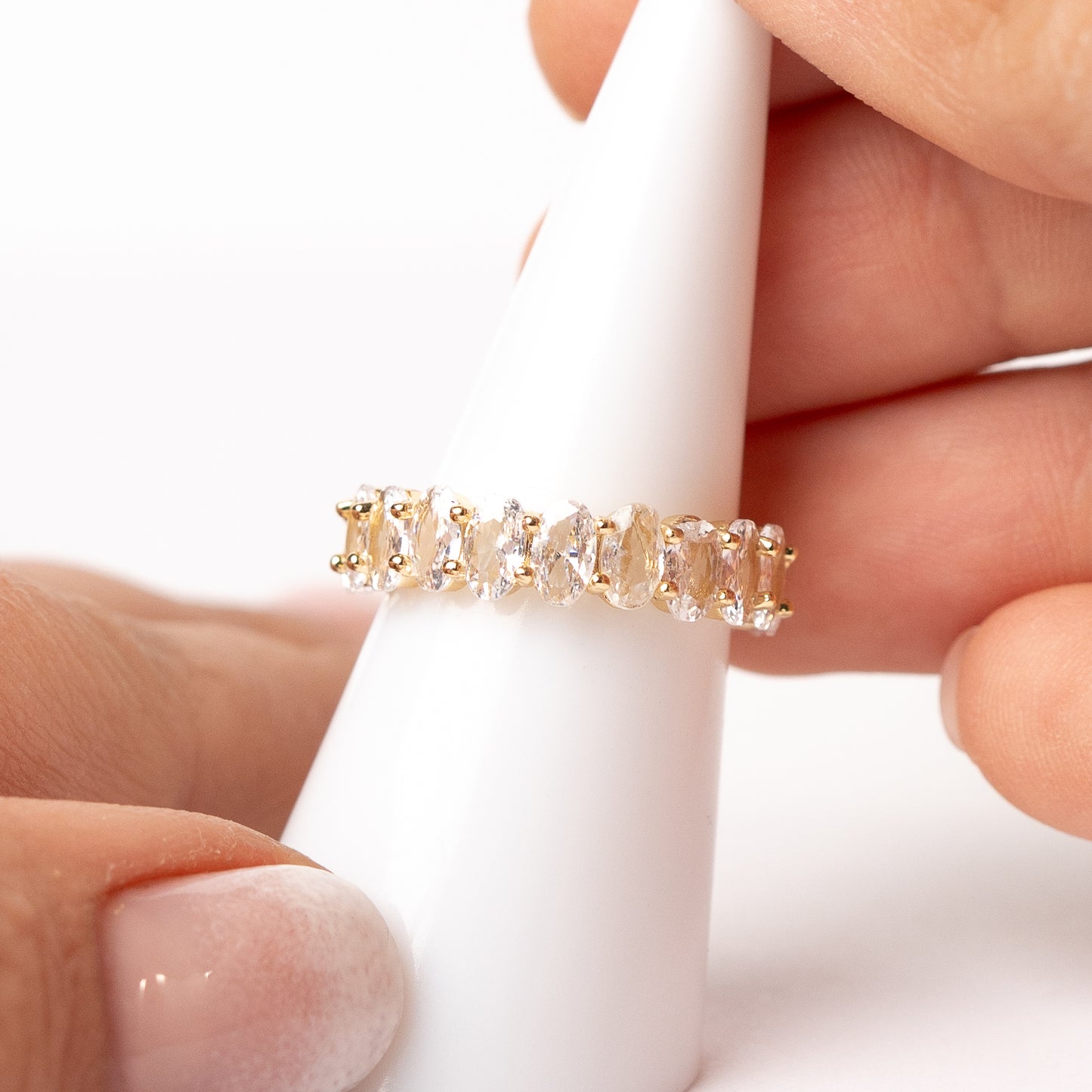 Anillo ajustable circones bañado en oro