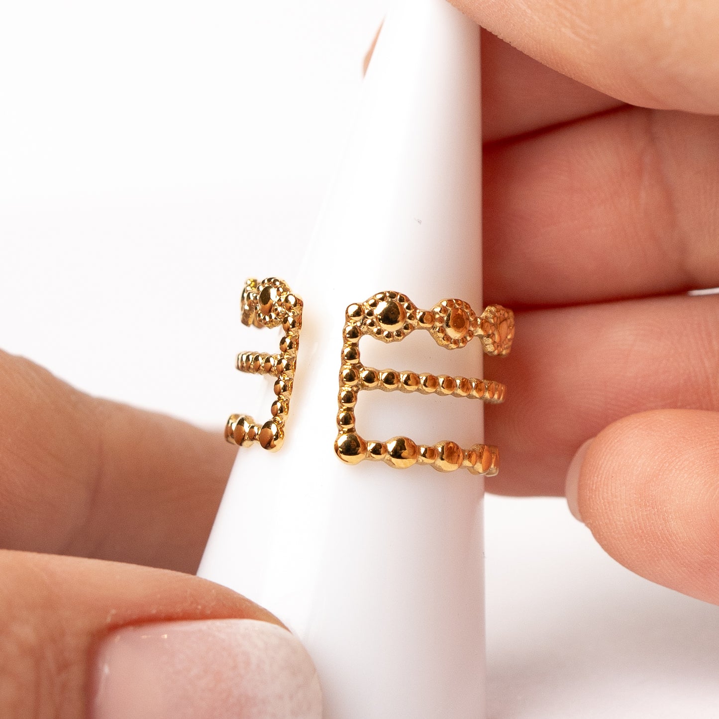 Anillo ajustable tres lineas diseño blanco bañado en oro