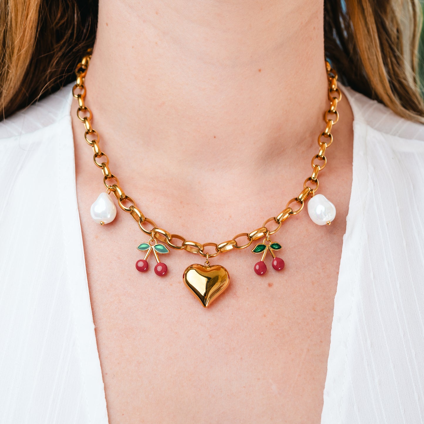 Collar de corazón perlas y cerezas