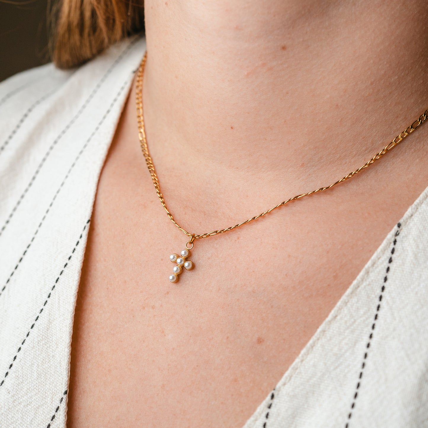 Collar Cruz de Perlas