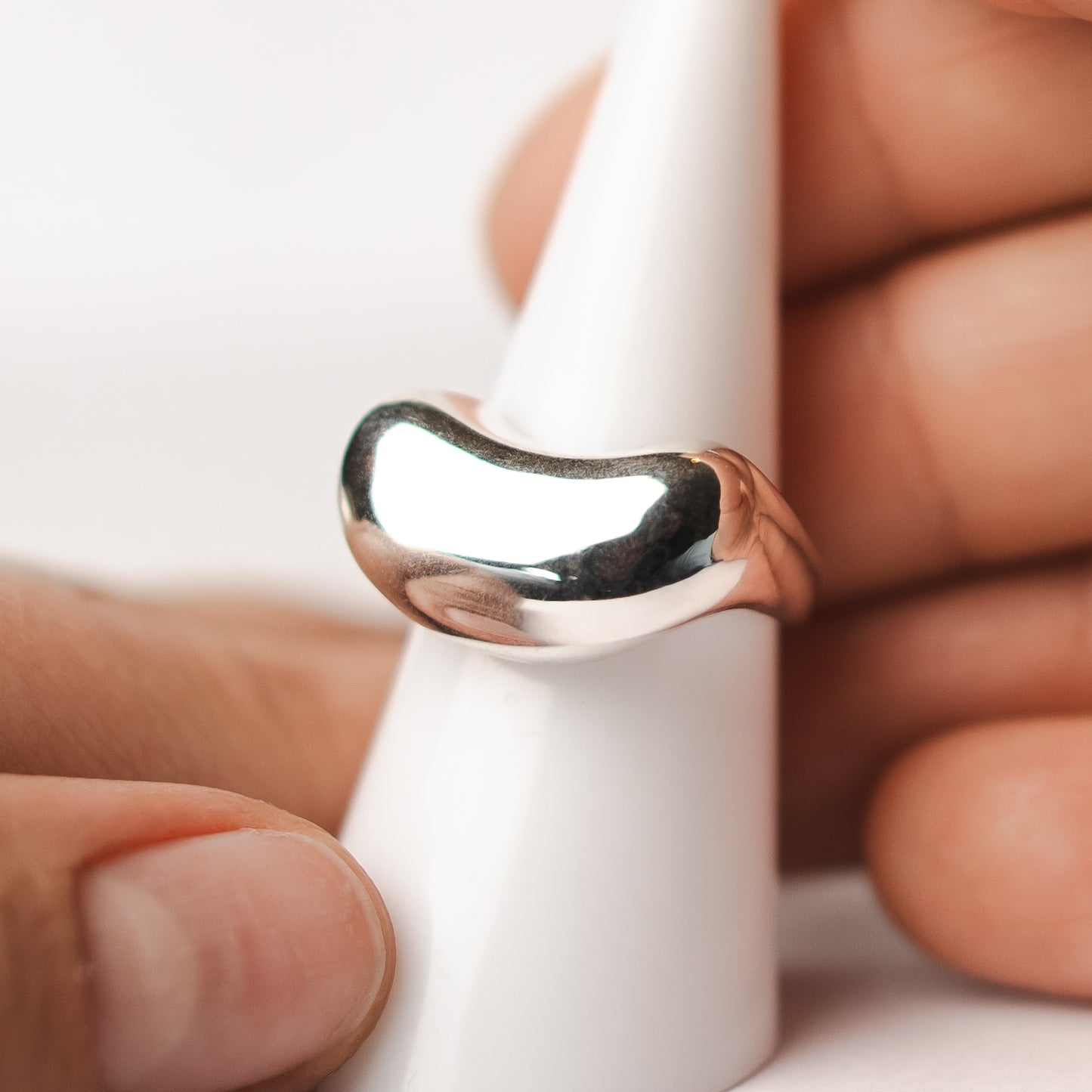 Anillo ajustable diseño ancho