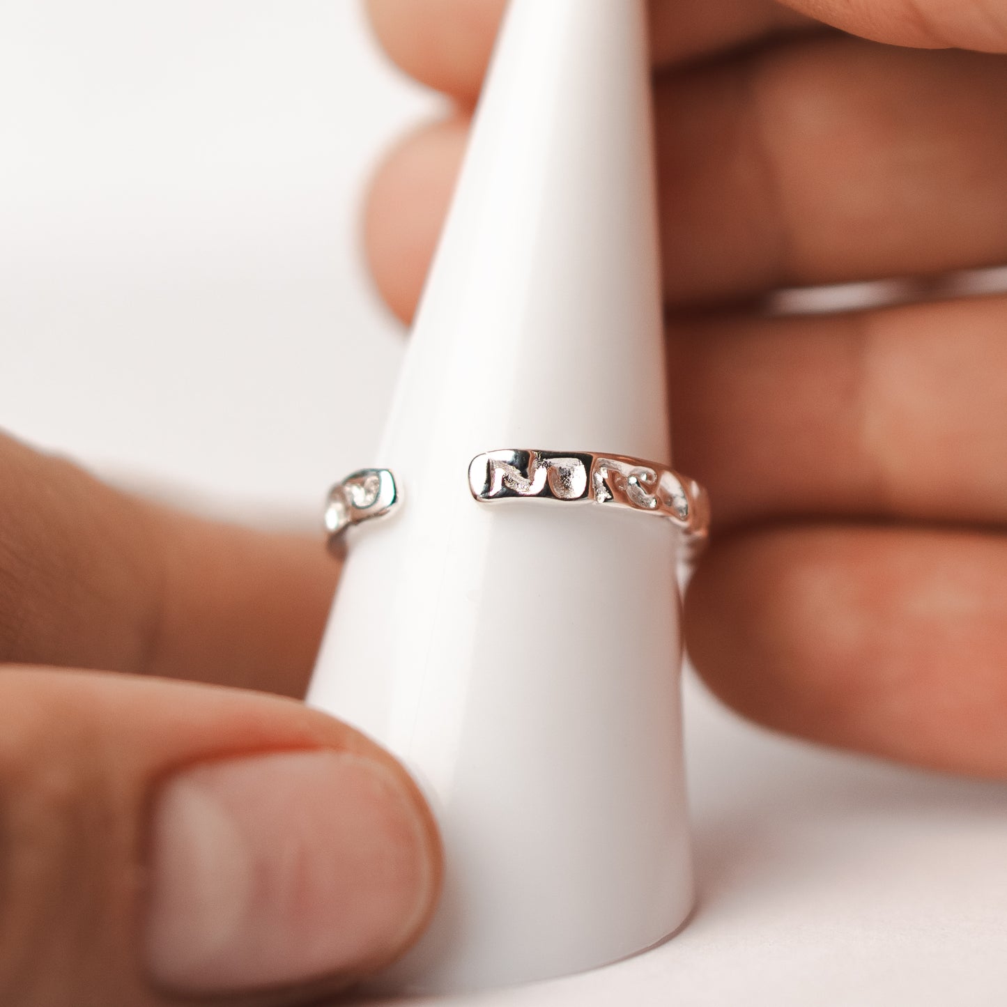 Anillo ajustable espiral