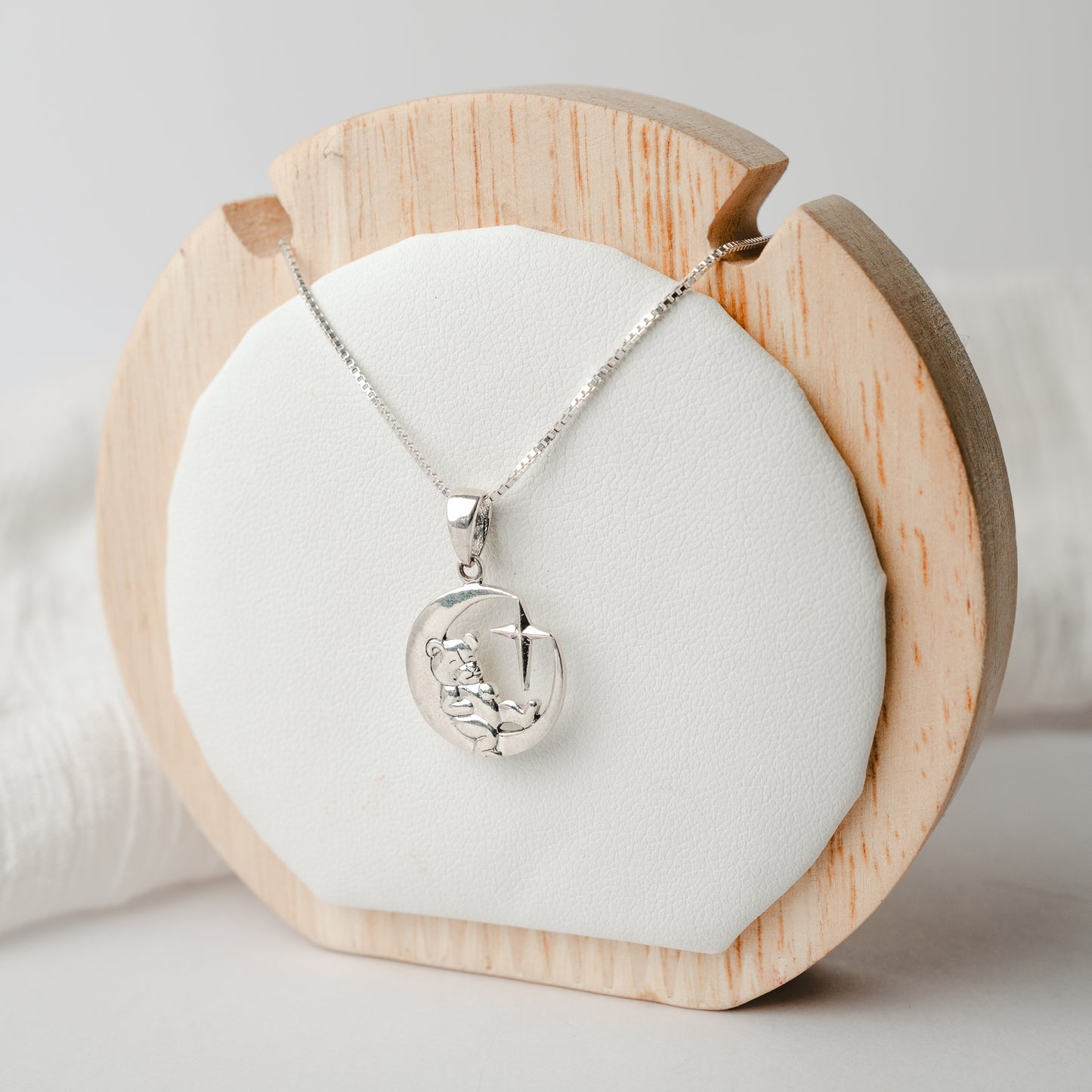 Collar media luna y osito teddy