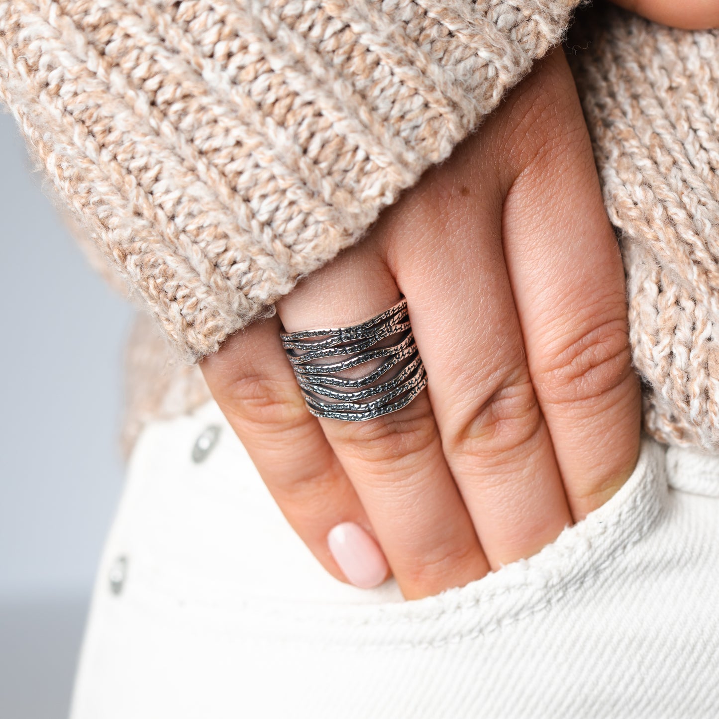 Anillo ajustable diseño lineas