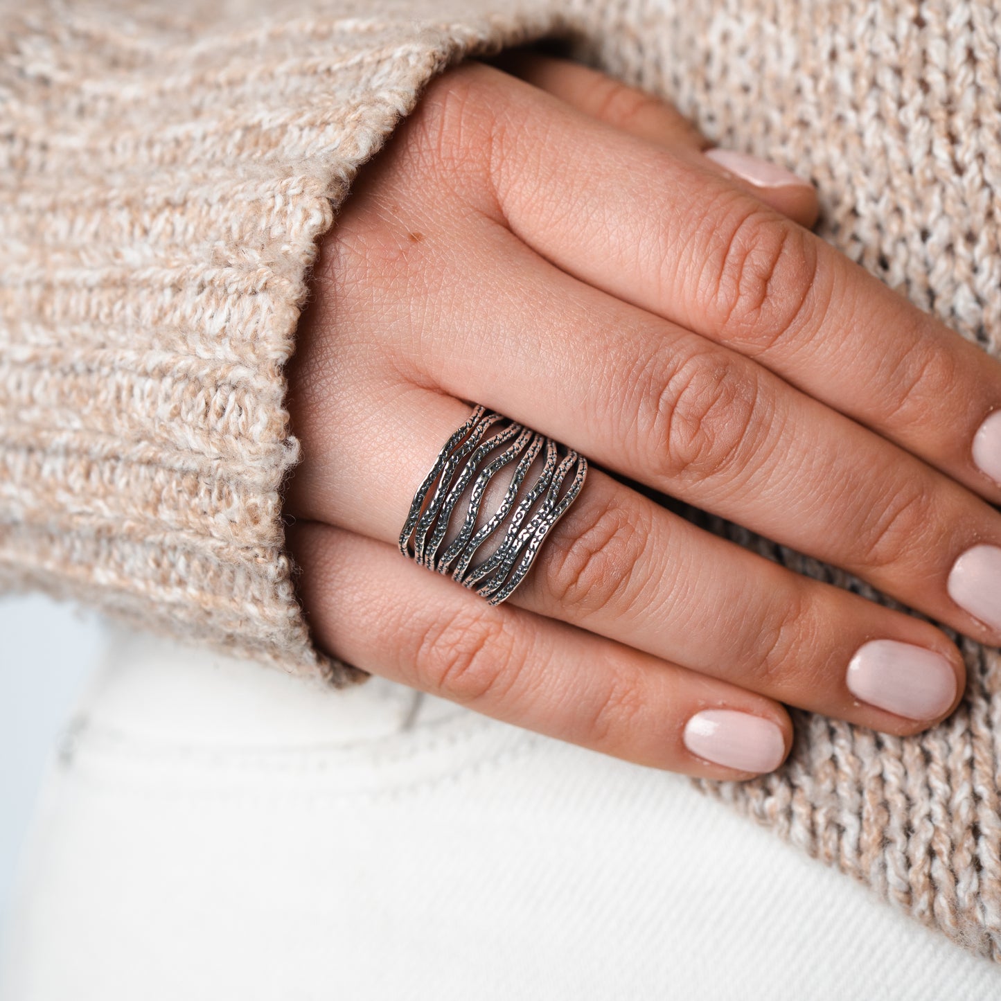Anillo ajustable diseño lineas