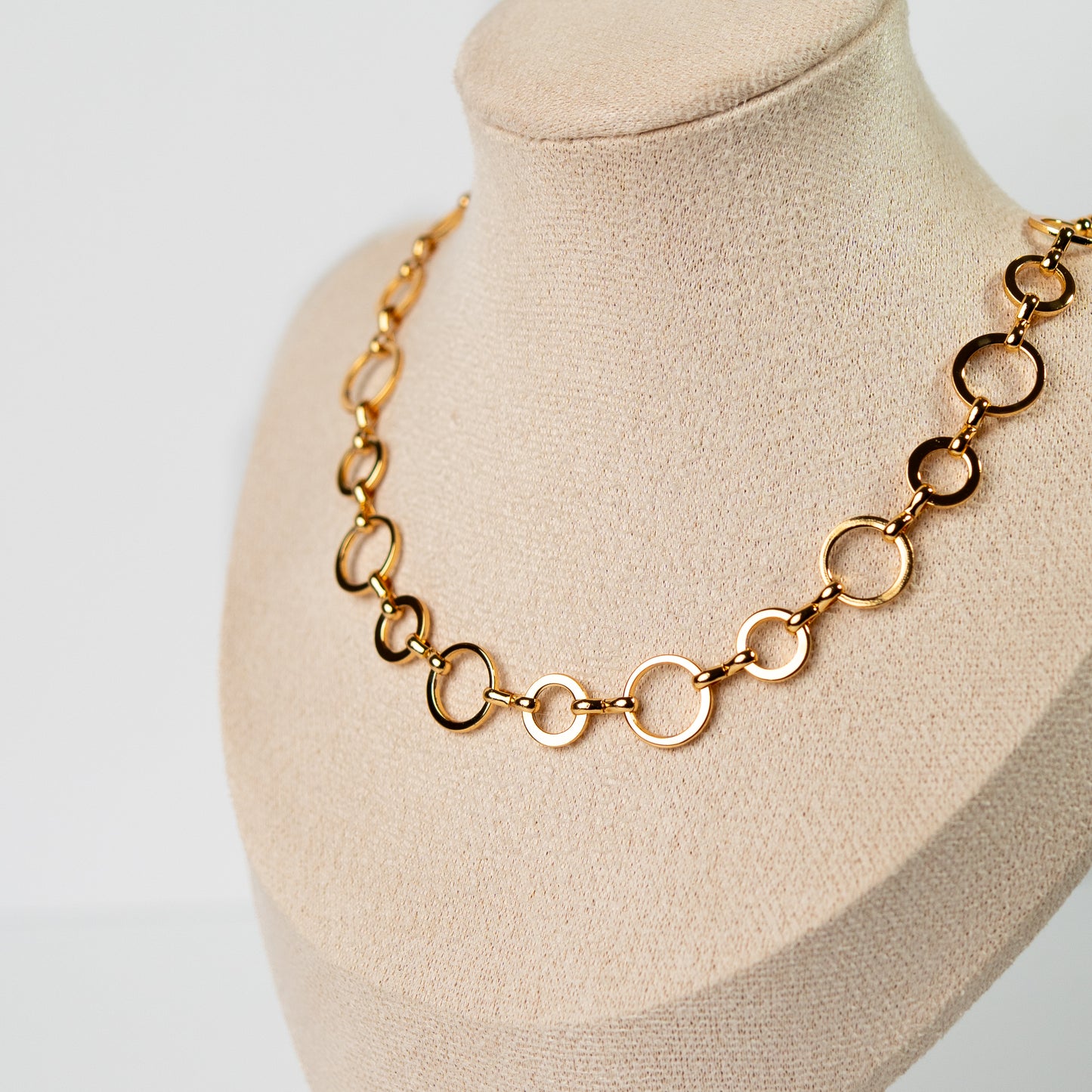 Collar eslabones bañado en oro