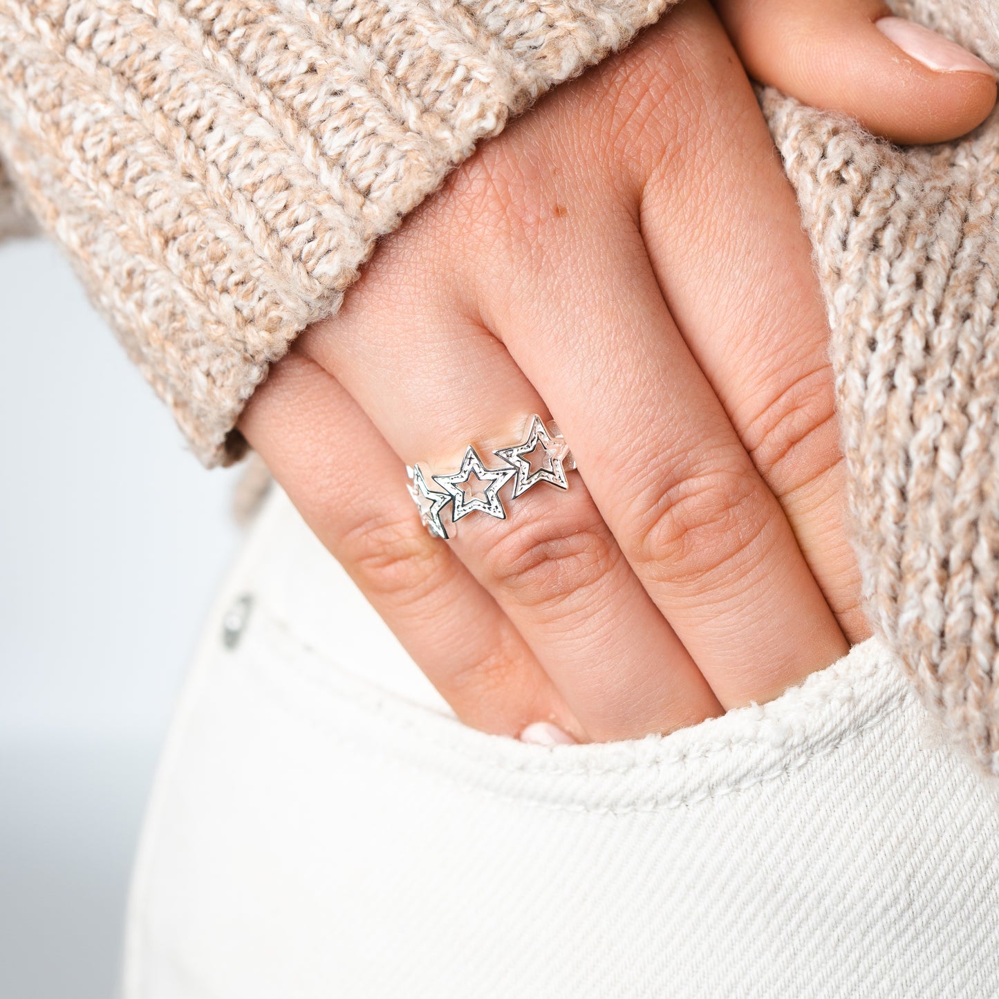Anillo ajustable estrellas circones