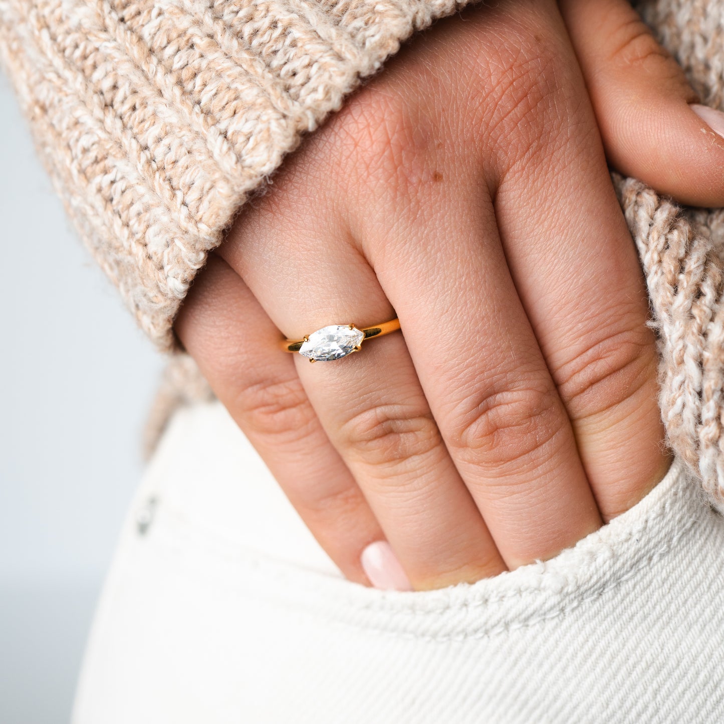Anillo circón bañado en oro