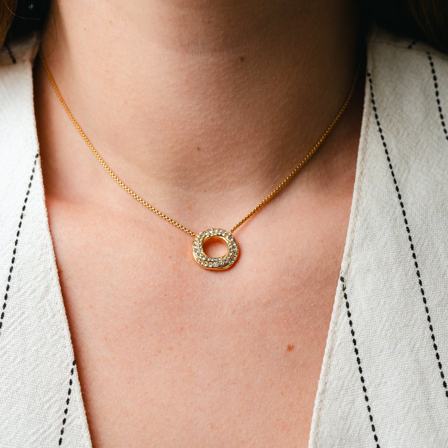 Collar Círculo Brillante