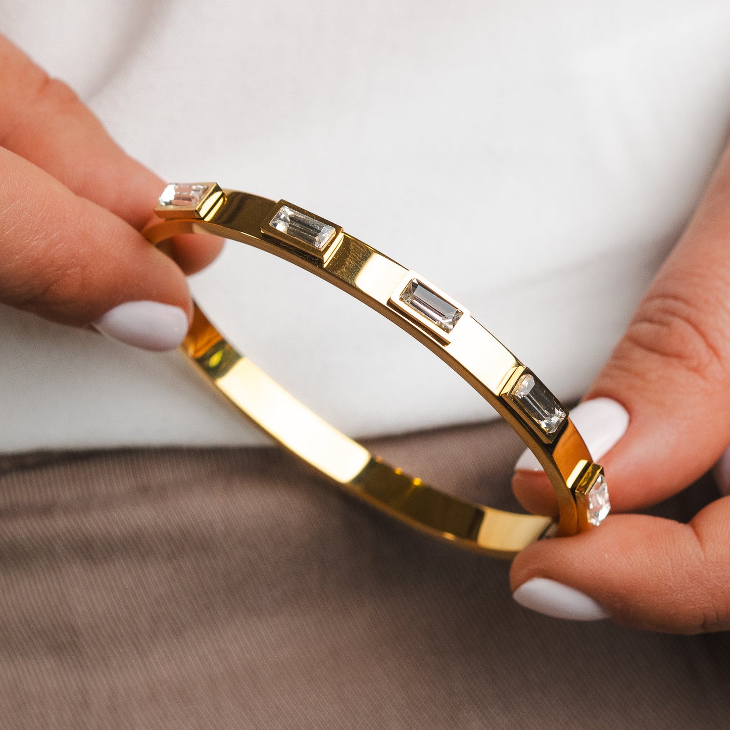 Pulsera esclava circones bañado en oro
