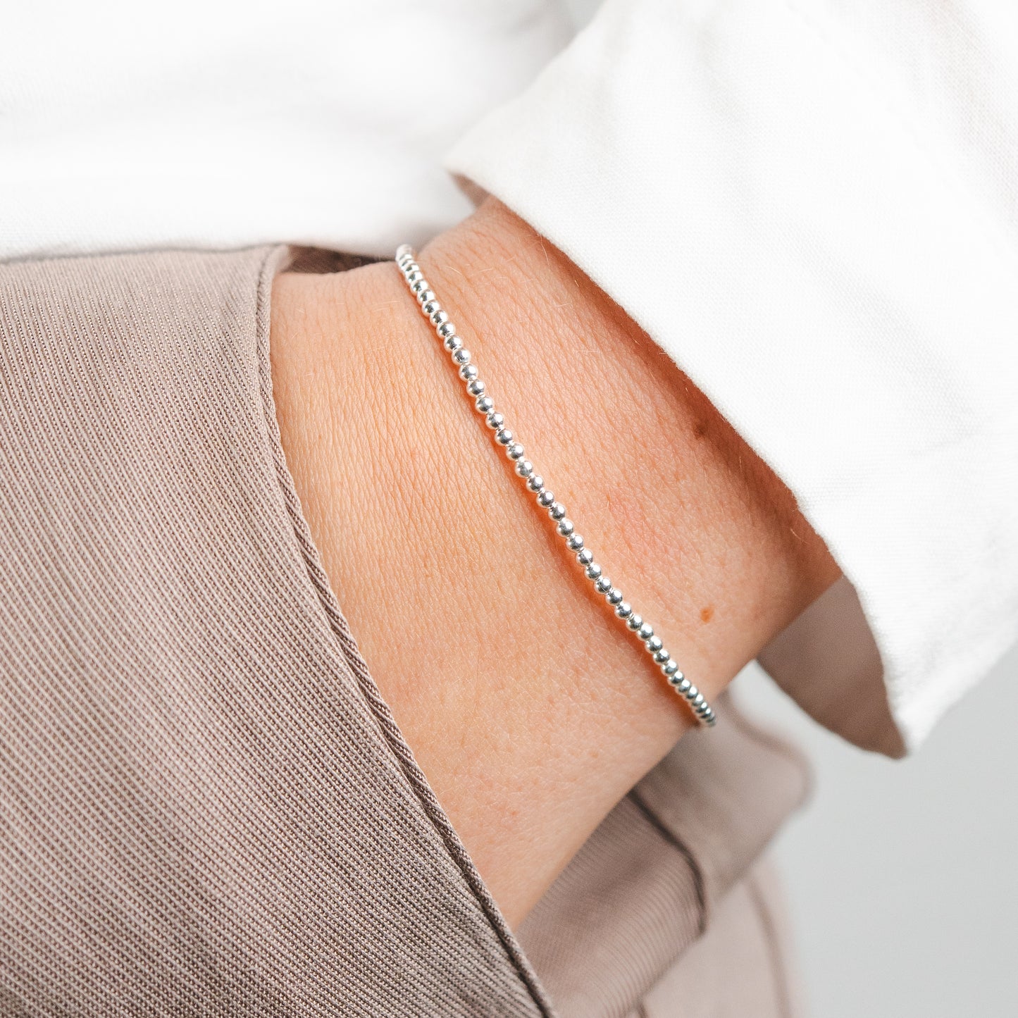 Pulsera elastica esferas