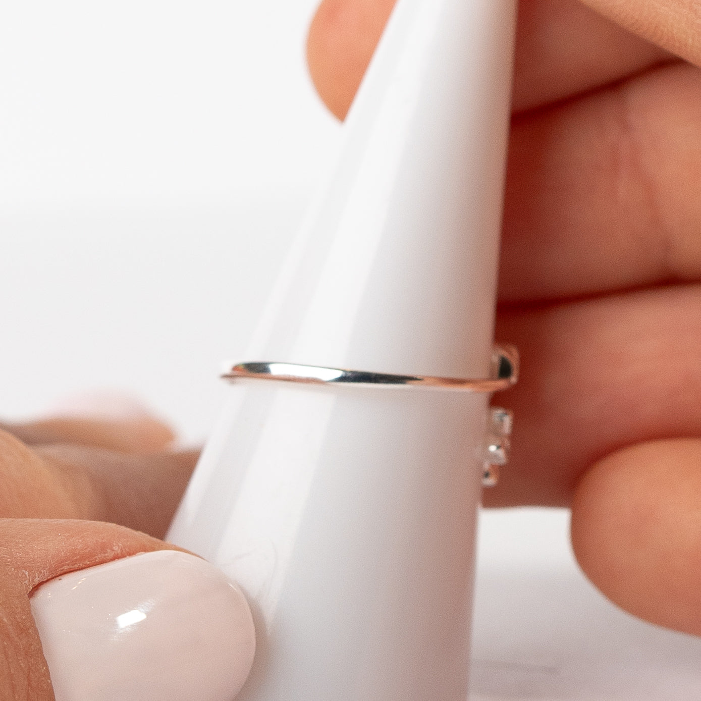 Anillo ajustable espiga circones