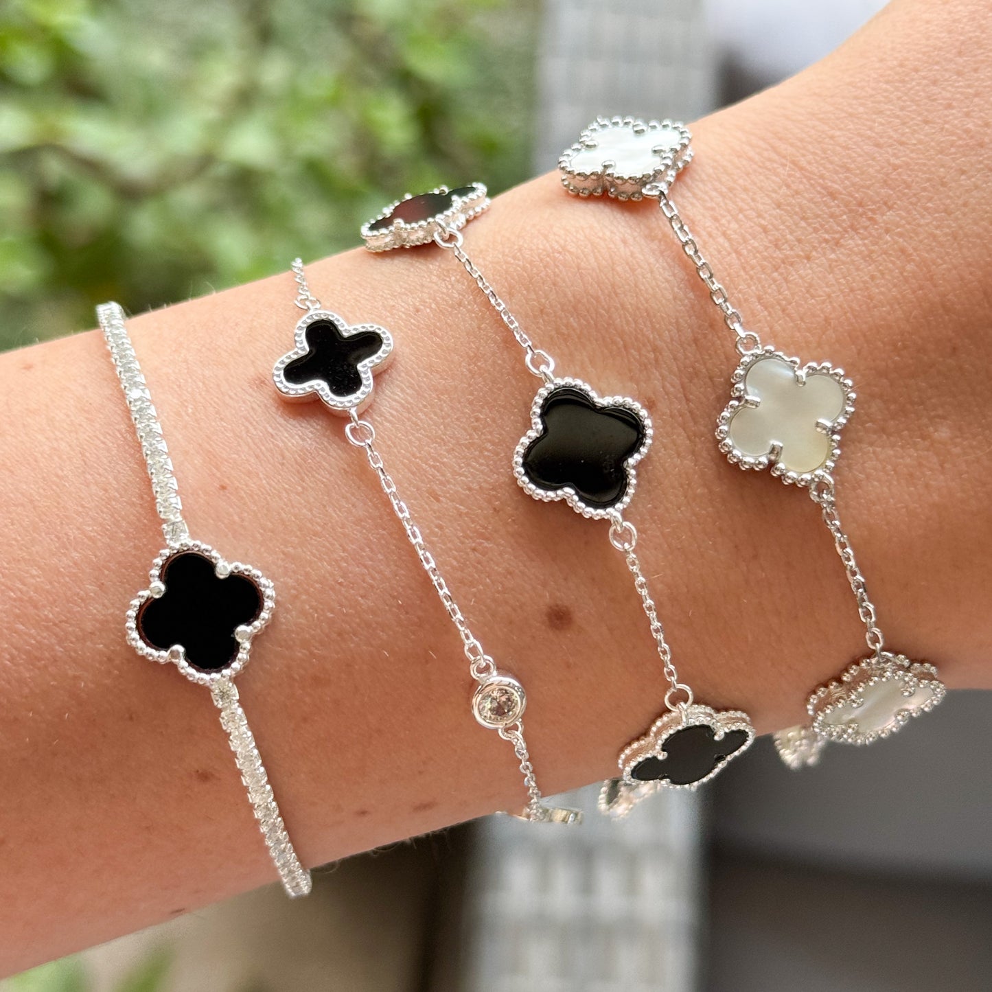 Pulsera trébol negro circones
