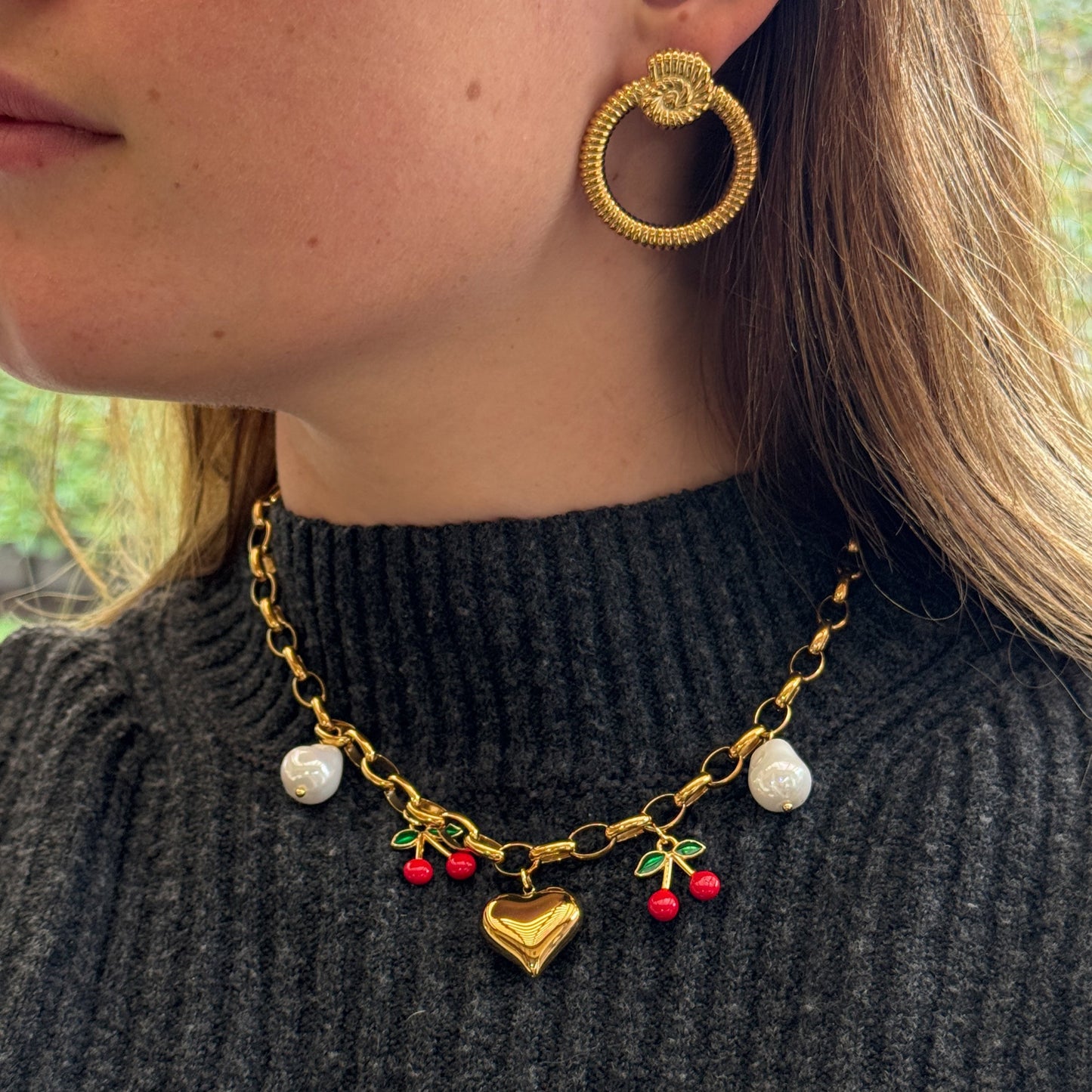 Collar de corazón perlas y cerezas