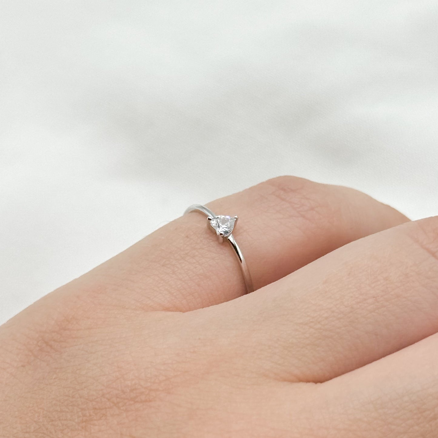 Anillo ajustable corazón circón