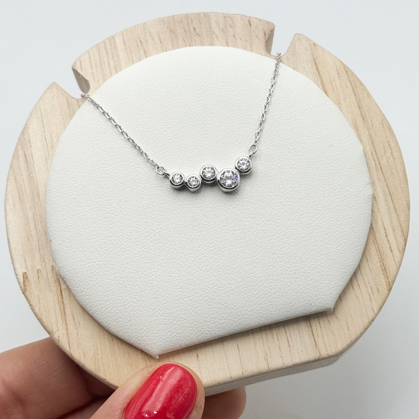 Collar de circones