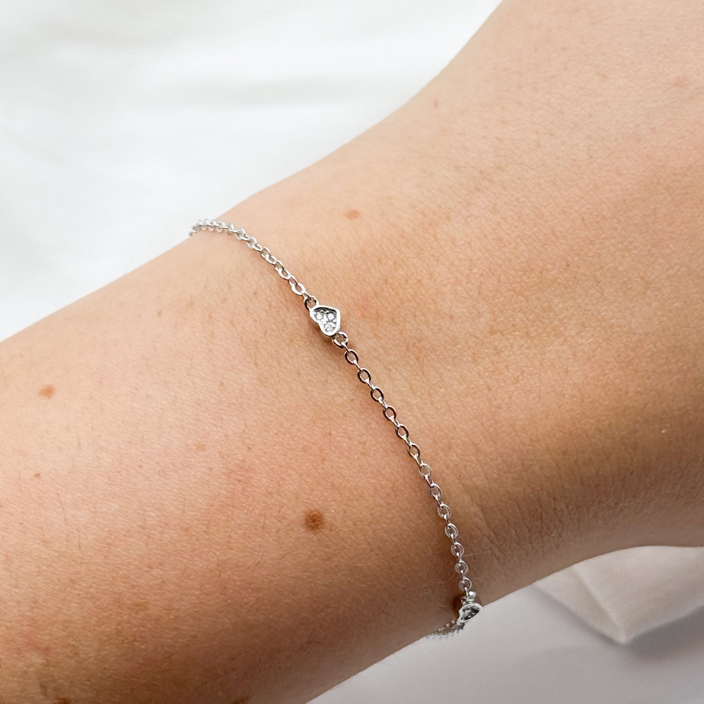 Pulsera corazones y circones
