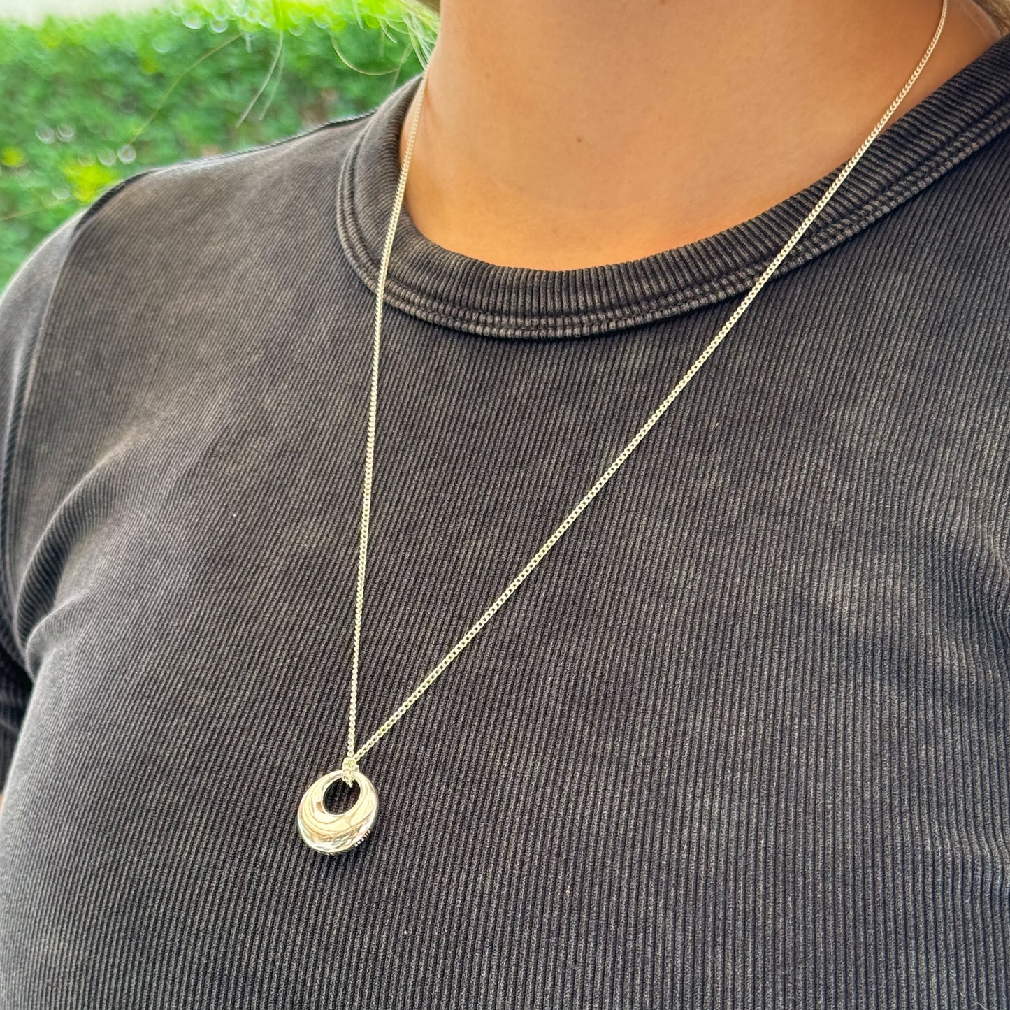 Collar largo diseño ovalado