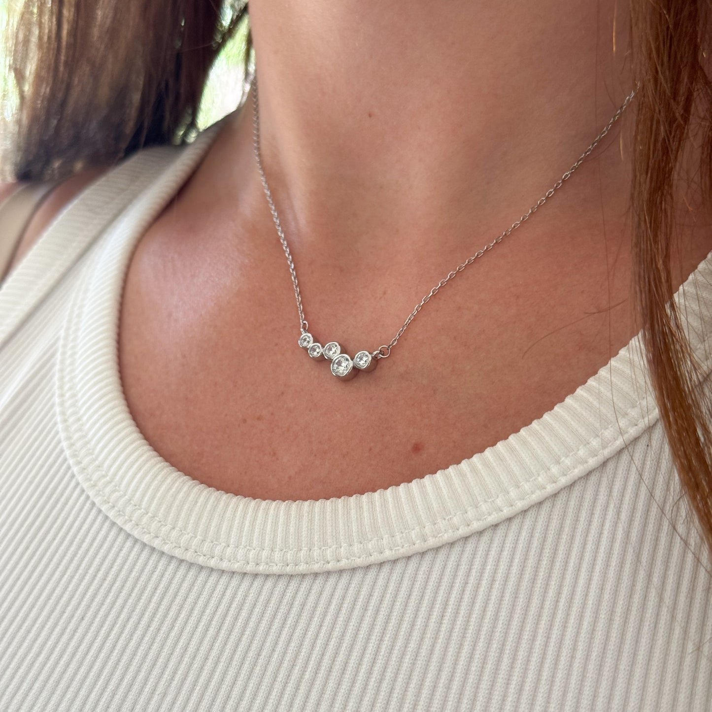 Collar de circones