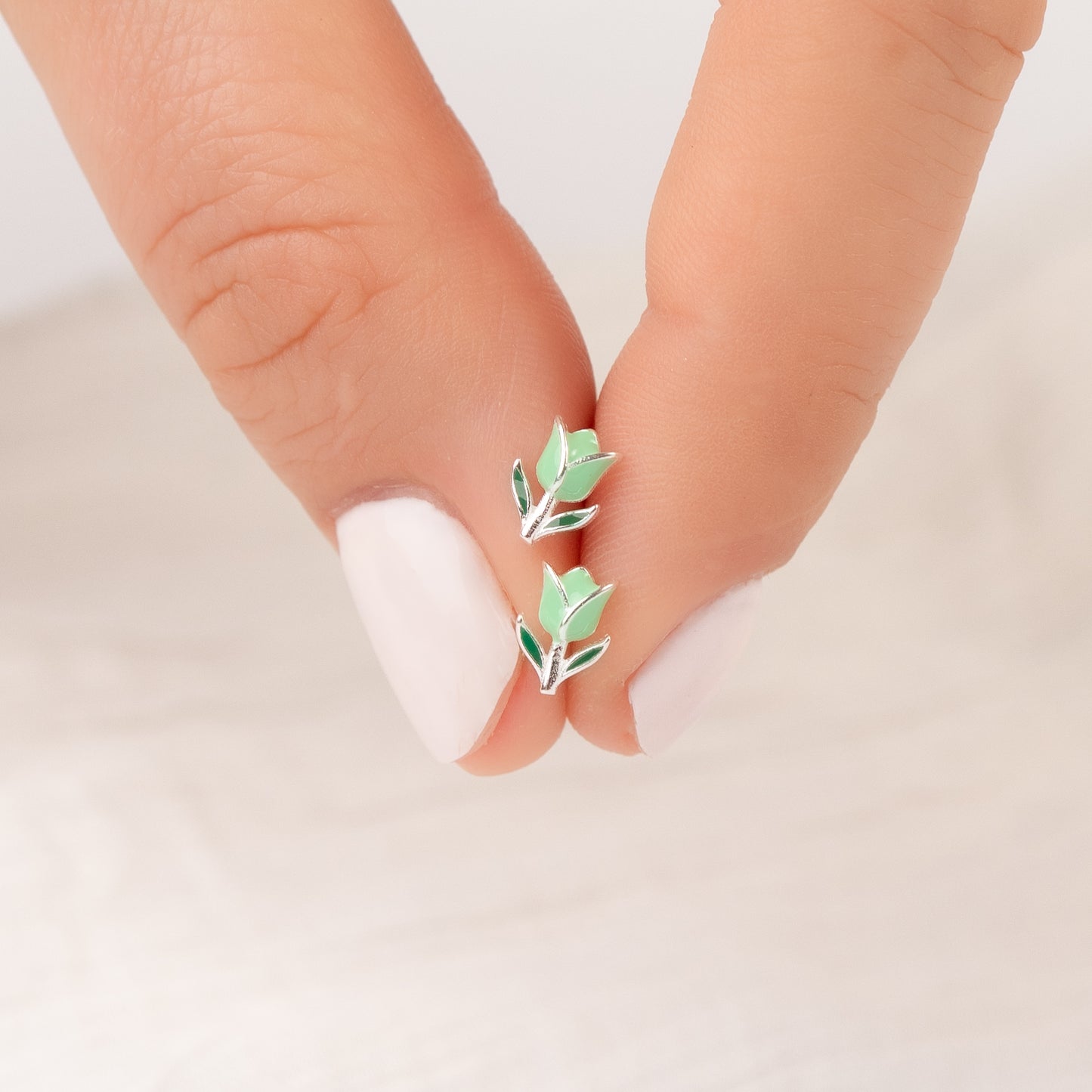 Aros pegados tulipán verde cierre pelotita