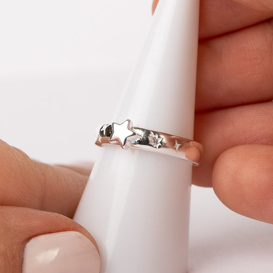 Anillo ajustable estrella y circones