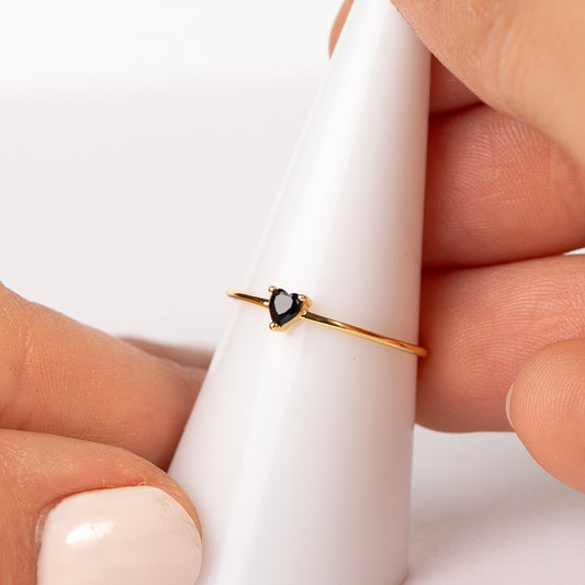 Anillo ajustable corazón circón negro bañado en oro