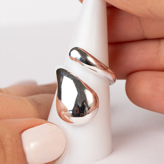 Anillo ajustable cruzado